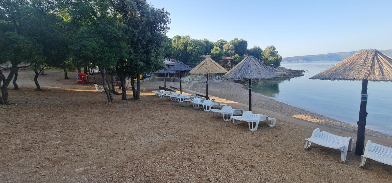 Apartments Villa "Aurea" With Pool Крк Екстер'єр фото